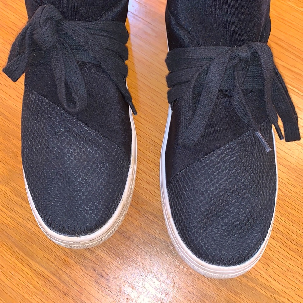 Steve Madden Size 9 Lancer Black Sneakers ~Black & White ~Runners Sneakers shoes - Picture 3 of 16